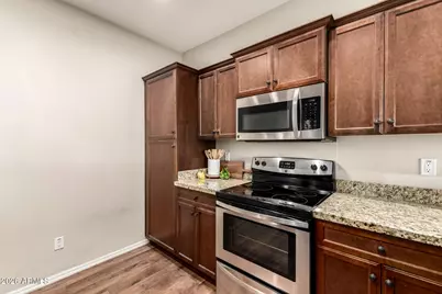 21655 N 36th Avenue #103, Glendale, AZ 85308 - Photo 7