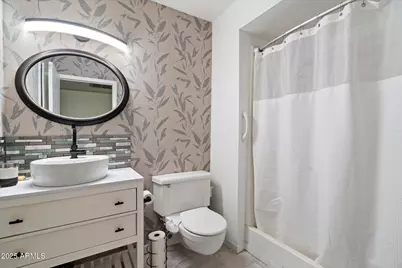 10540 W Palmeras Drive, Sun City, AZ 85373 - Photo 21