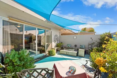 10540 W Palmeras Drive, Sun City, AZ 85373 - Photo 25