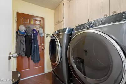 10540 W Palmeras Drive, Sun City, AZ 85373 - Photo 23