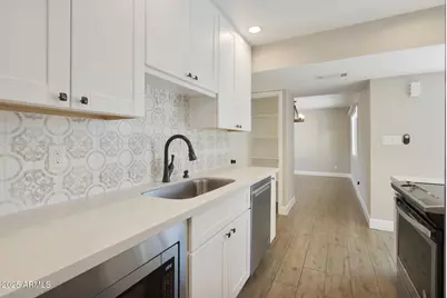 2702 N 60th Street, Scottsdale, AZ 85257 - Photo 11