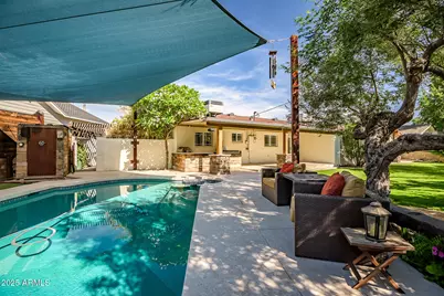 4037 E Minnezona Avenue, Phoenix, AZ 85018 - Photo 43