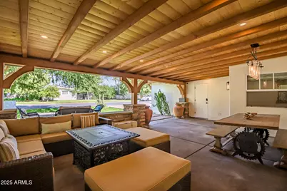4037 E Minnezona Avenue, Phoenix, AZ 85018 - Photo 7