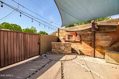 4037 E Minnezona Avenue, Phoenix, AZ 85018 - Photo 53