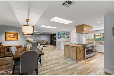 4037 E Minnezona Avenue, Phoenix, AZ 85018 - Photo 25