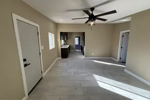 1044 E Whitton Ave, Phoenix, AZ 85014 - Photo 3