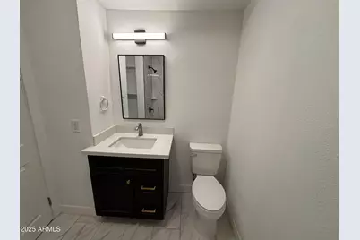 1044 E Whitton Avenue #Front, Phoenix, AZ 85014 - Photo 39