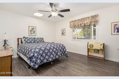 10439 W Saratoga Circle, Sun City, AZ 85351 - Photo 15