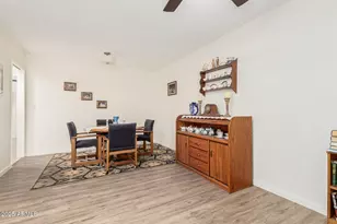 10439 W Saratoga Cir, Sun City, AZ 85351 - Photo 5