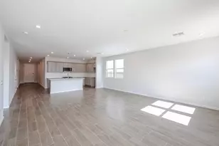 23059 W Potter Dr, Surprise, AZ 85387 - Photo 9