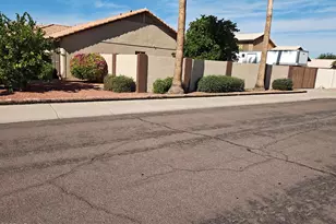 8734 W Bloomfield Road W, Peoria, AZ 85381 - Photo 3