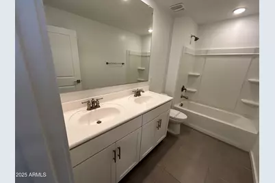 40471 W Sunland Drive, Maricopa, AZ 85138 - Photo 3