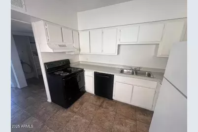 2838 E Marconi Avenue #Apt 203, Phoenix, AZ 85032 - Photo 11