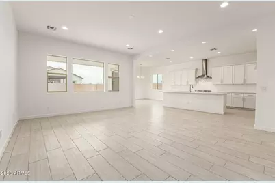 18158 W Watkins Street, Goodyear, AZ 85338 - Photo 9