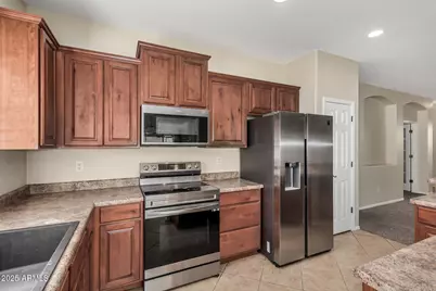 14548 W Watson Lane, Surprise, AZ 85379 - Photo 7