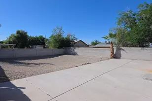 8075 W Cherry Hills Dr, Peoria, AZ 85345 - Photo 27