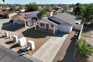 8075 W Cherry Hills Dr, Peoria, AZ 85345 - Photo 25