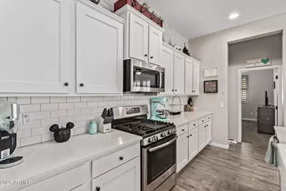 10154 E Nichols Avenue, Mesa, AZ 85209 - Photo 5