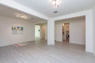 13321 W Dale Ln, Peoria, AZ 85383 - Photo 11