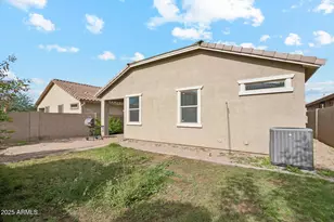 3911 E Sourwood Dr, Gilbert, AZ 85298 - Photo 37