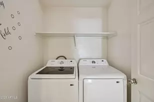 3911 E Sourwood Dr, Gilbert, AZ 85298 - Photo 15