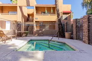 2625 E Indian School Rd, Phoenix, AZ 85016 - Photo 27