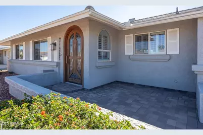 10927 W White Mountain Road, Sun City, AZ 85351 - Photo 3