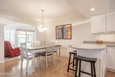 10927 W White Mountain Road, Sun City, AZ 85351 - Photo 9