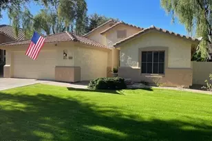 1038 S Roca St, Gilbert, AZ 85296 - Photo 3