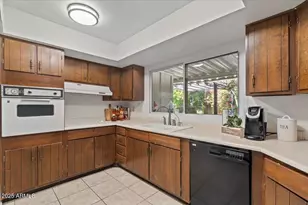 7726 E Oak St, Scottsdale, AZ 85257 - Photo 7