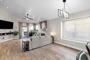 110 W Rosemonte Dr, Phoenix, AZ 85027 - Photo 9