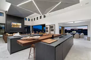 10585 E Crescent Moon Dr, Scottsdale, AZ 85262 - Photo 11