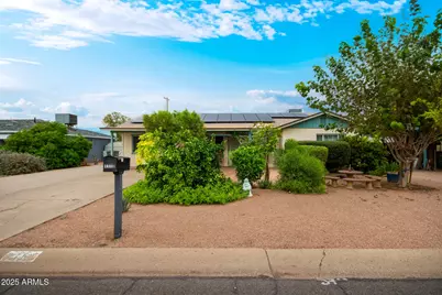 1116 E 11th Street E, Casa Grande, AZ 85122 - Photo 1