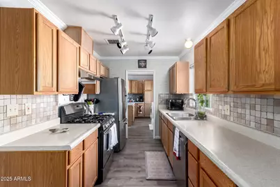 1116 E 11th Street E, Casa Grande, AZ 85122 - Photo 9