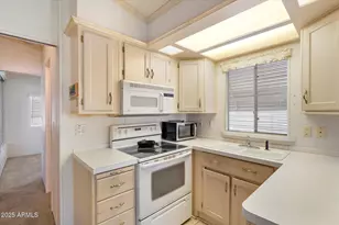 17200 W Bell Rd, Surprise, AZ 85374 - Photo 13