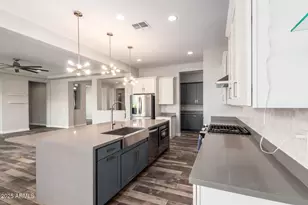 7166 E Peralta Cir, Mesa, AZ 85212 - Photo 7