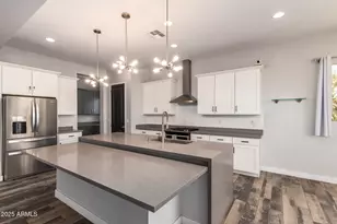 7166 E Peralta Cir, Mesa, AZ 85212 - Photo 5