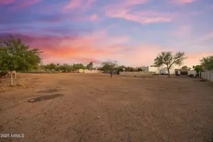 420 W Adamanda Dr, Phoenix, AZ 85086 - Photo 41