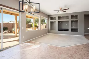 16439 W Century Plant Dr, Surprise, AZ 85387 - Photo 9