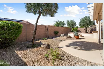 16439 W Century Plant Drive, Surprise, AZ 85387 - Photo 35