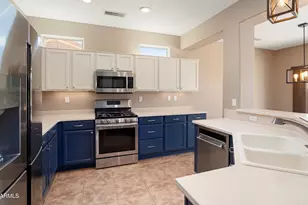 16439 W Century Plant Dr, Surprise, AZ 85387 - Photo 17