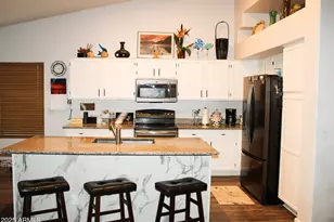 1863 S Spartan St, Gilbert, AZ 85233 - Photo 3