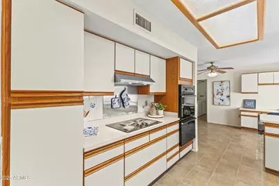 9202 N 107th Avenue, Sun City, AZ 85351 - Photo 3