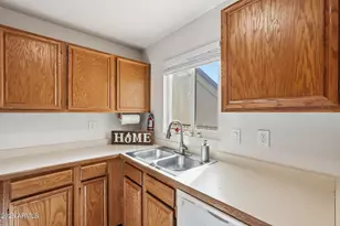 5518 E Lindstrom Ln, Mesa, AZ 85215 - Photo 7