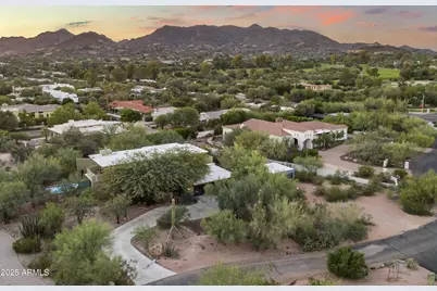 6306 N Camelback Manor Drive, Paradise Valley, AZ 85253 - Photo 1