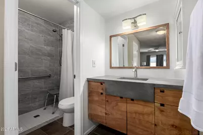 3033 N 39th Street #4, Phoenix, AZ 85018 - Photo 17