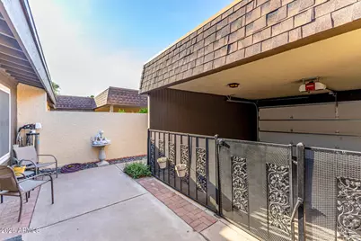 3033 N 39th Street #4, Phoenix, AZ 85018 - Photo 5