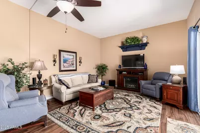 13863 N 111th Avenue, Sun City, AZ 85351 - Photo 5