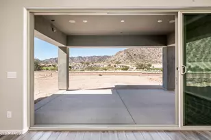 6068 N 207th Dr, Buckeye, AZ 85396 - Photo 11