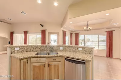 10451 W Monaco Boulevard, Arizona City, AZ 85123 - Photo 13